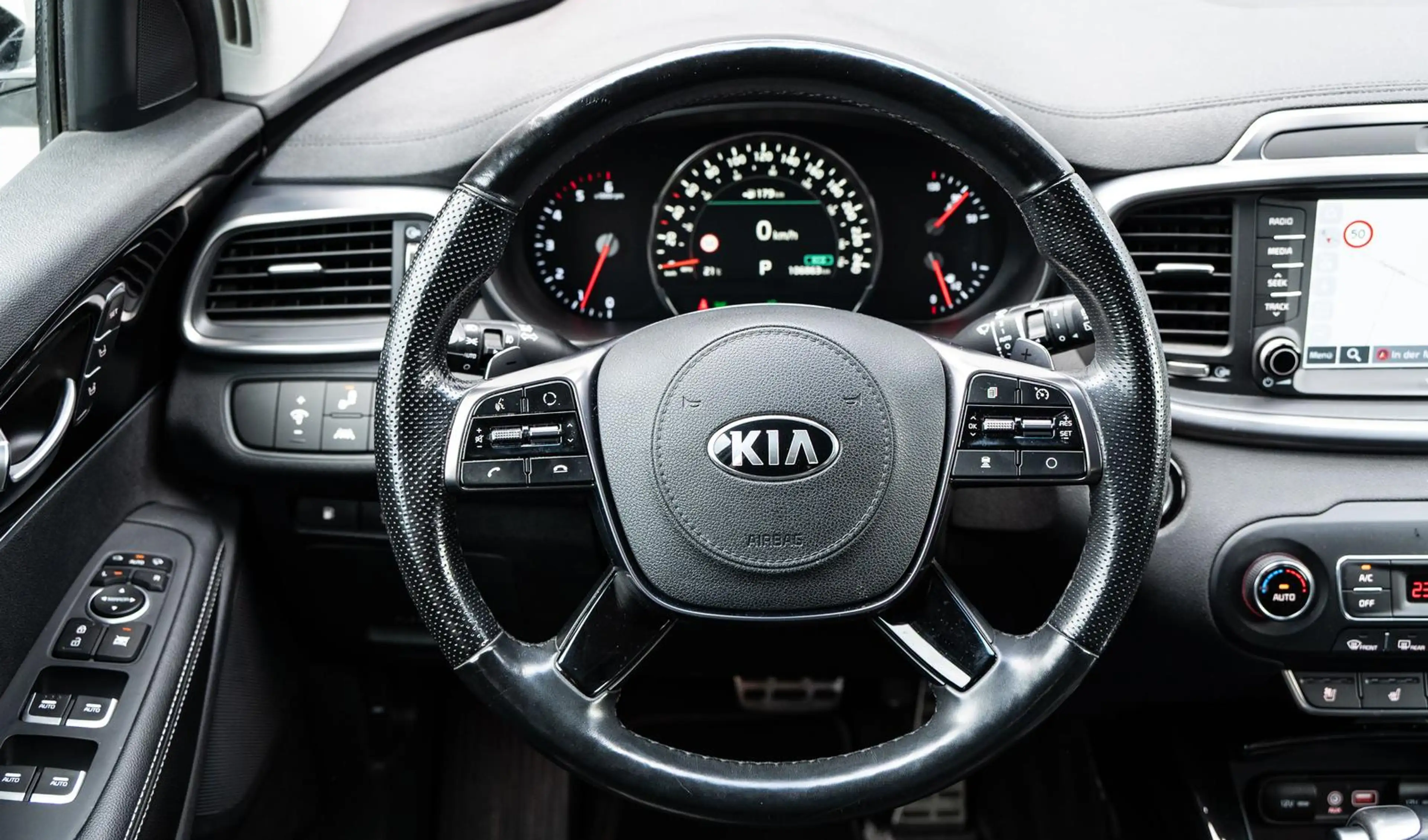 Kia Sorento GT-Line 4WD 2.2 CRDi,Pano,AHK,ACC — photo 9