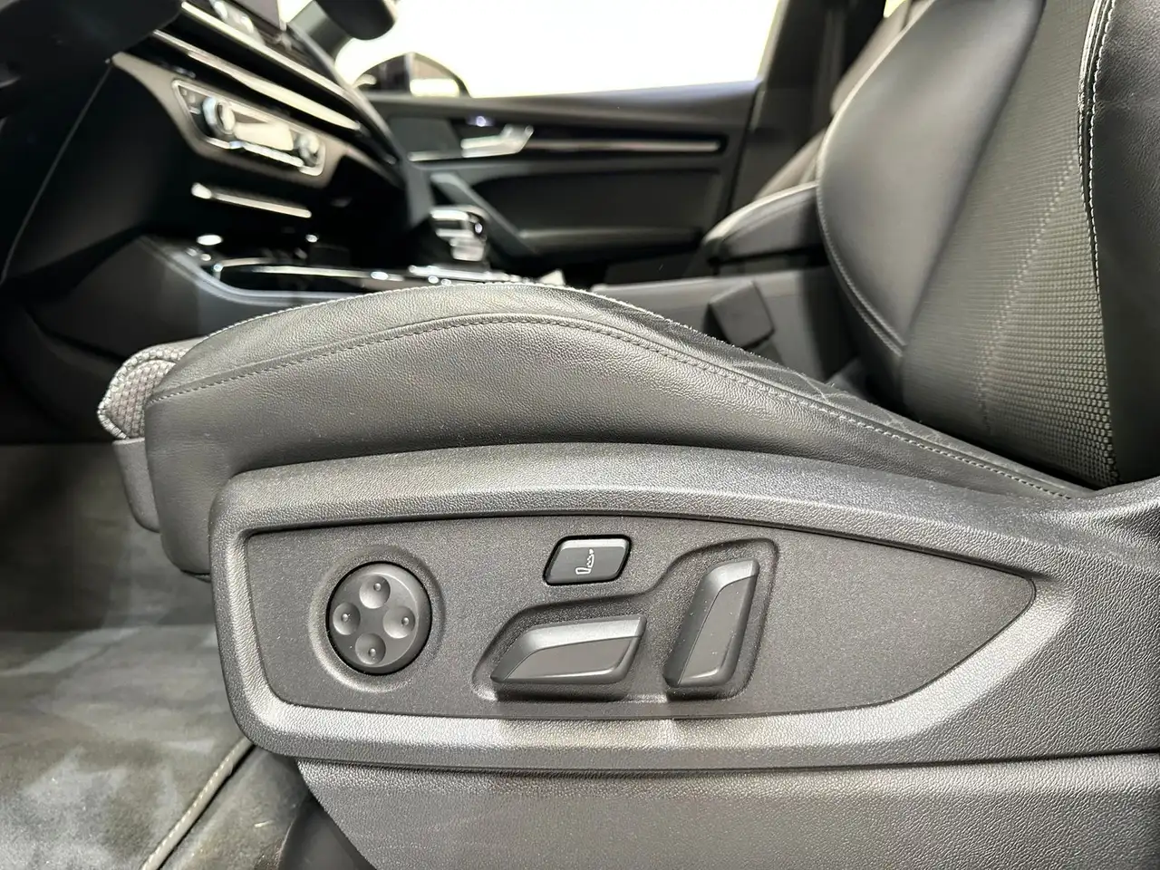 Audi Q5 SPB 40 TDI quattro S tronic S line plus, миниатюра 12