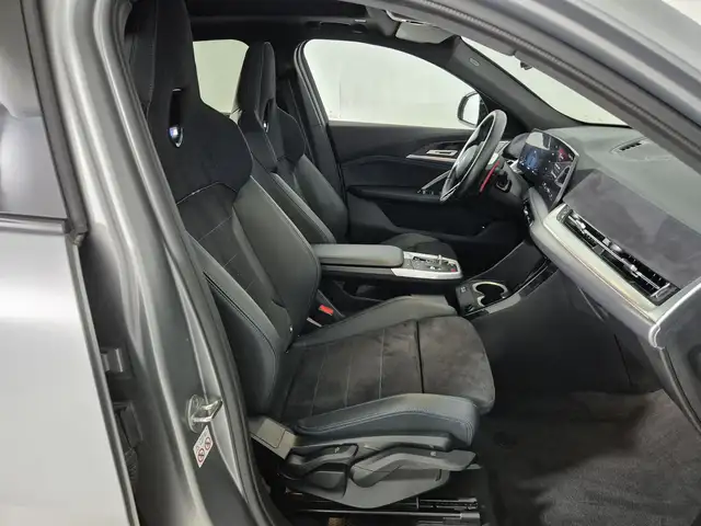 BMW X2 view 11