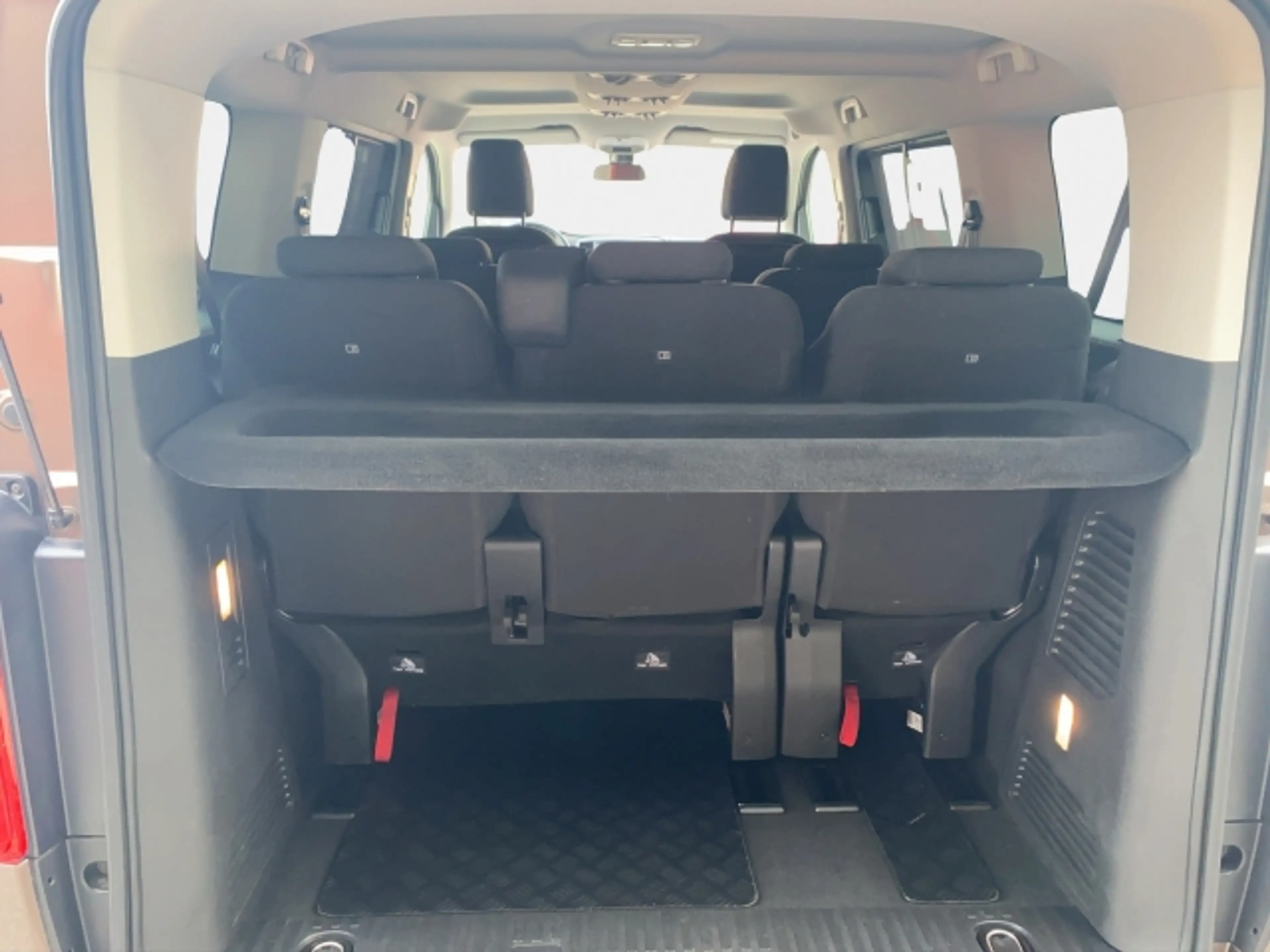 Peugeot Traveller Active L2 2,0 BHDI 140 — photo 13