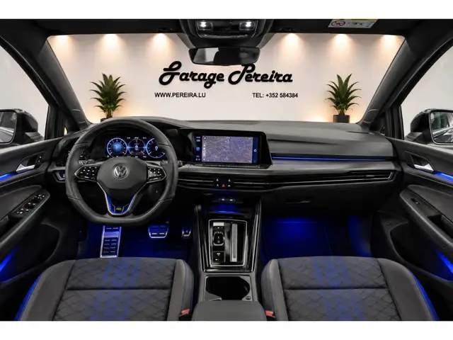 Volkswagen Golf view 4