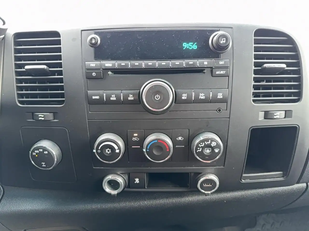 GMC Sierra 1500 снимка GMC Sierra 1500
