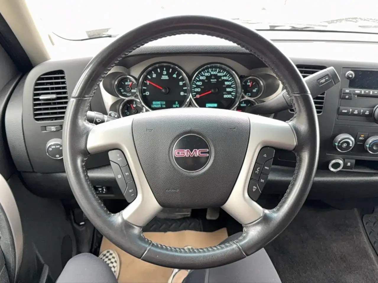GMC Sierra 1500 снимка GMC Sierra 1500