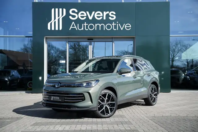 Volkswagen Tiguan 1.5 eHybrid l Panorama-dak l 20 inch velgen l Trek