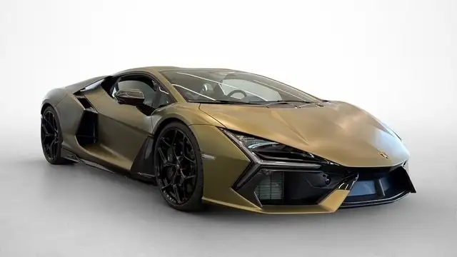 Lamborghini Revuelto