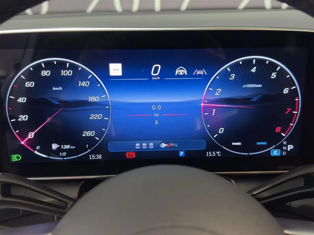 Mercedes-Benz GLC снимка Mercedes-Benz GLC