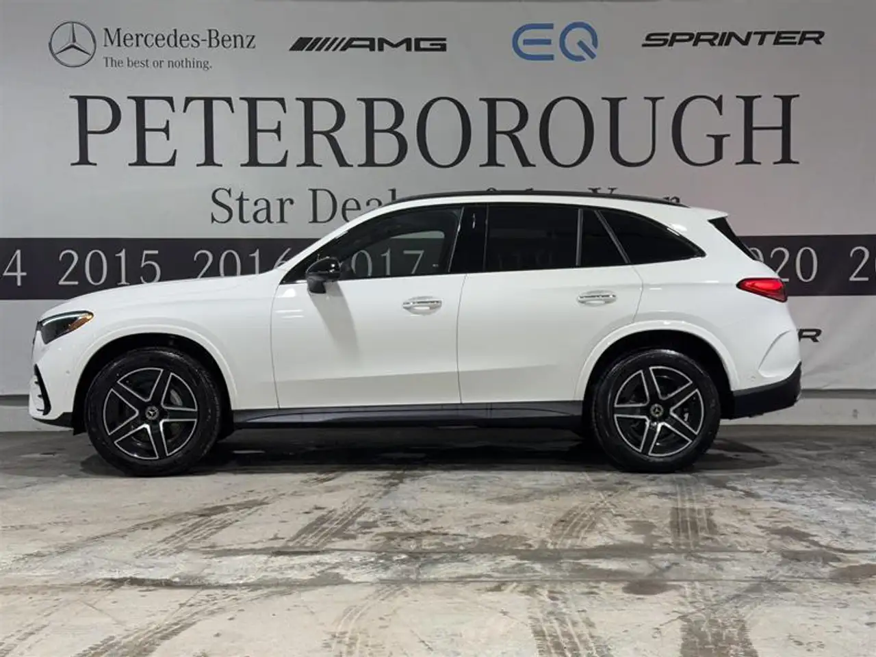 Mercedes-Benz GLC снимка Mercedes-Benz GLC