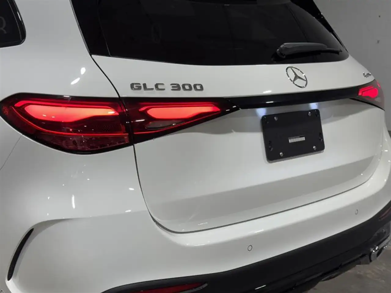 Mercedes-Benz GLC снимка Mercedes-Benz GLC