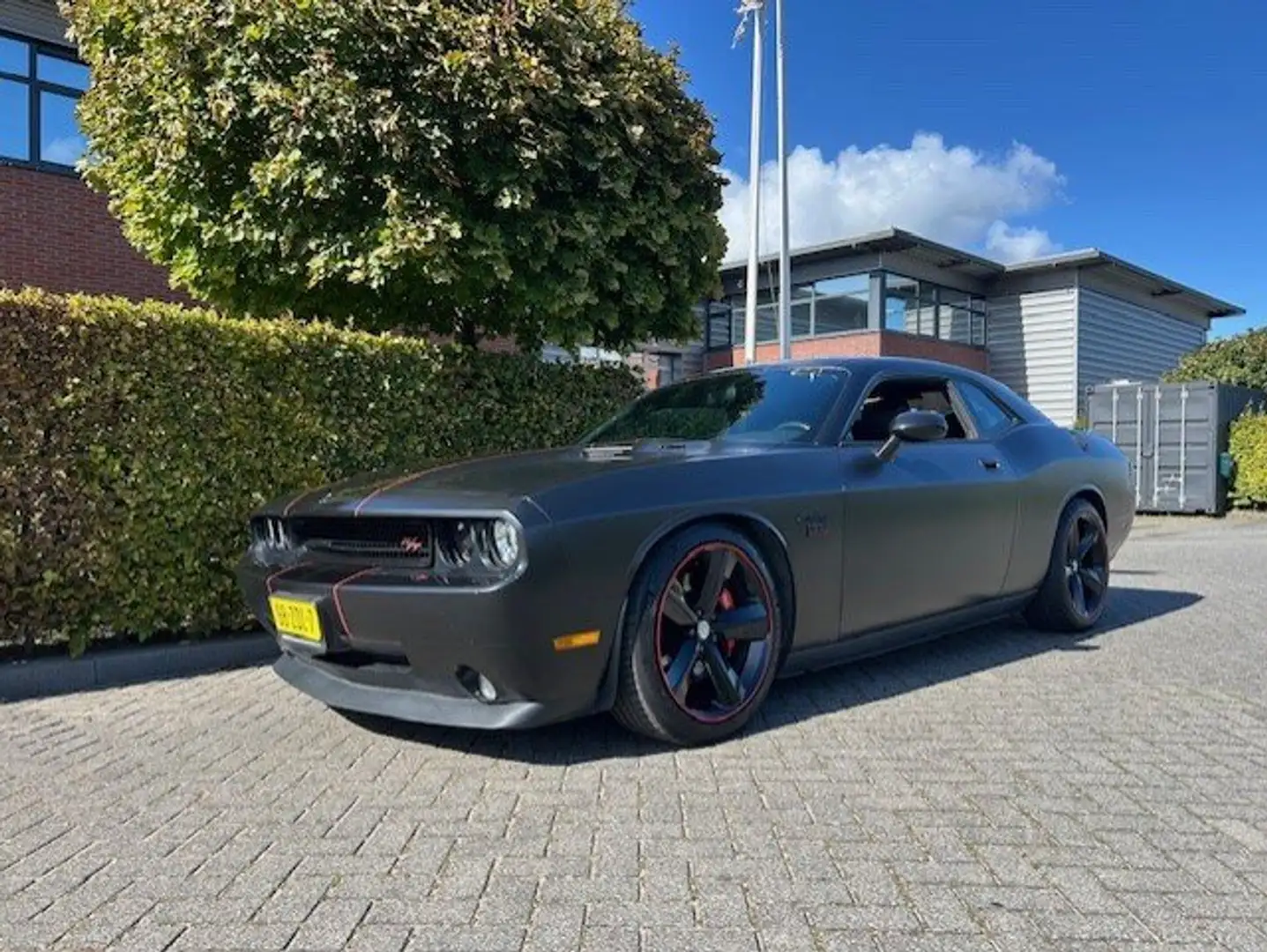 Dodge Challenger 5.7L v8 HEMI Schwarz - 1