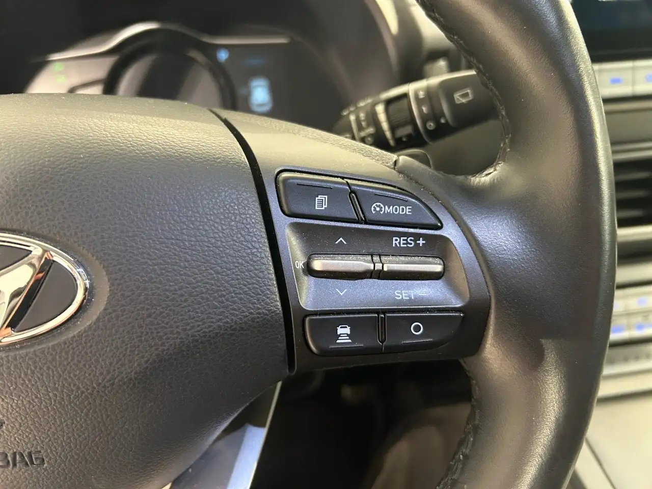 Hyundai Kona Premium Elektro 2WD SCHIEBE/SZH/KAM/LED/SOU, миниатюра 17