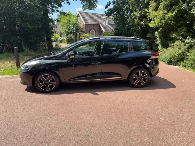 Renault Clio view 3