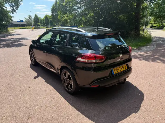 Renault Clio view 4