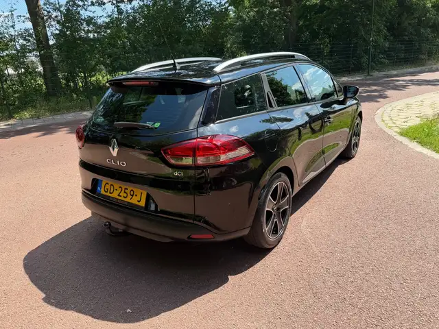 Renault Clio view 6