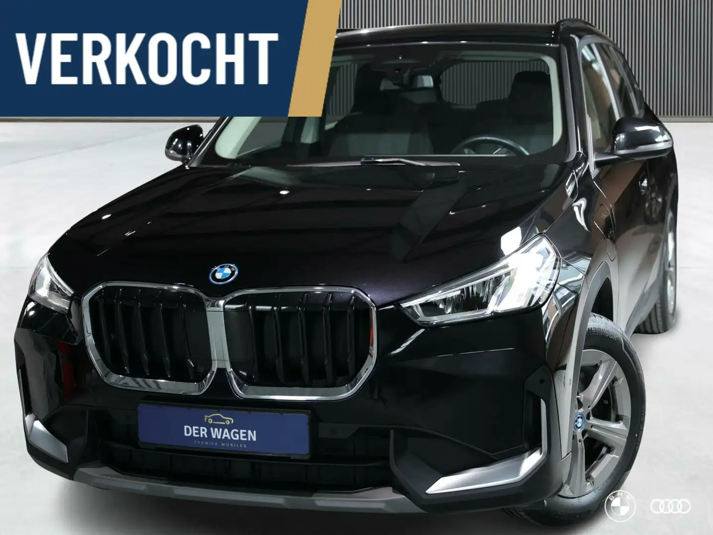 BMW X1 xDrive25e / CAMERA / CARPLAY / DAB+ / 17" Zwart - 1