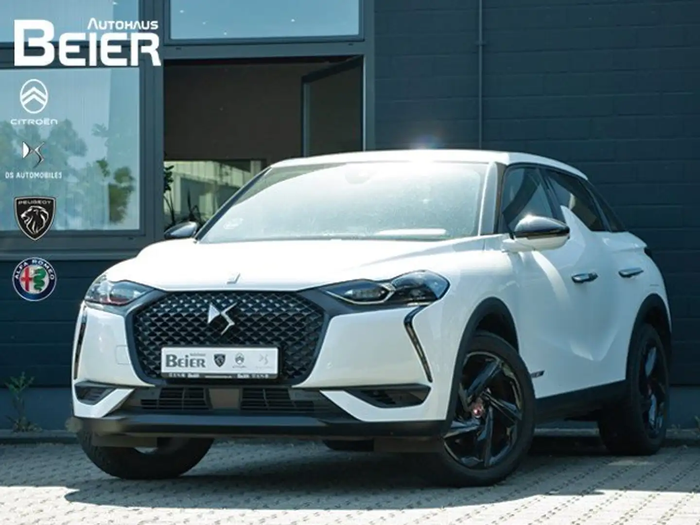 DS Automobiles DS 3 Crossback DS3 Crossback  E-Tense 136 Performance Line + Navi Weiß - 1