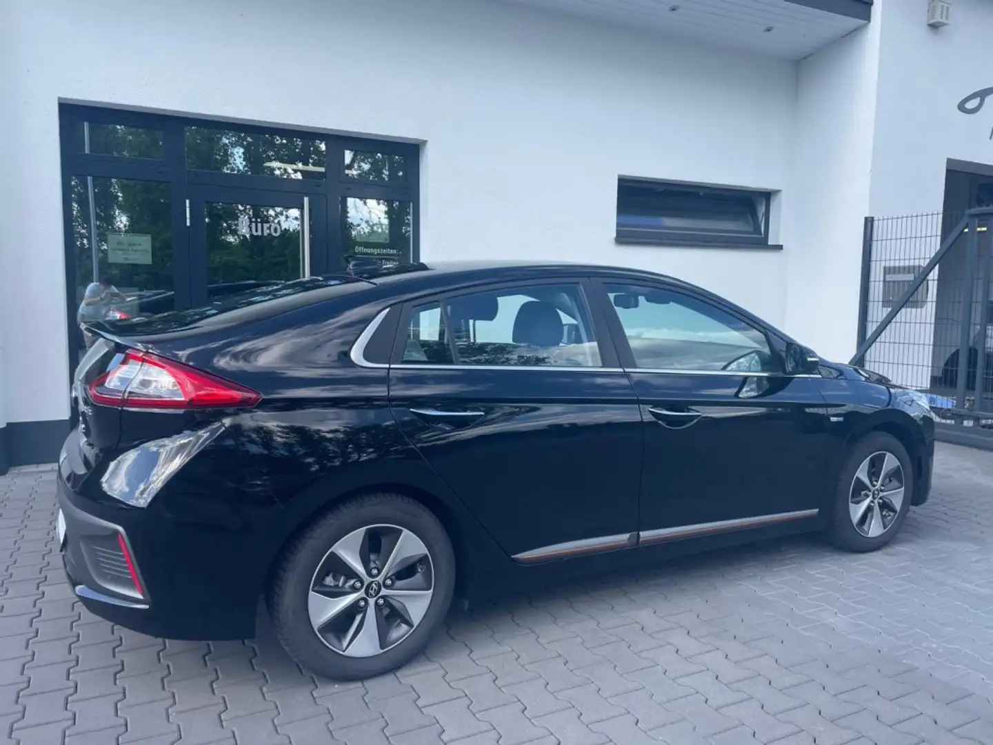 Hyundai IONIQ Premium Elektro Wärmepumpe Navi - 2
