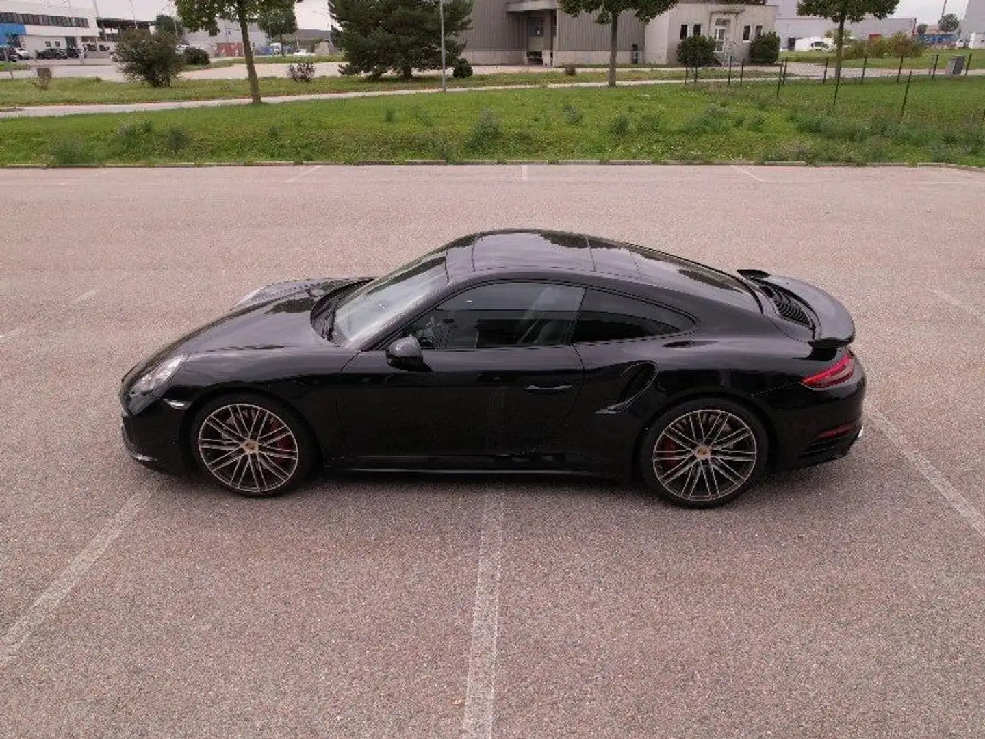 Porsche 911 TURBO (991.2 APPROVED FÄHIG) Schwarz - 2