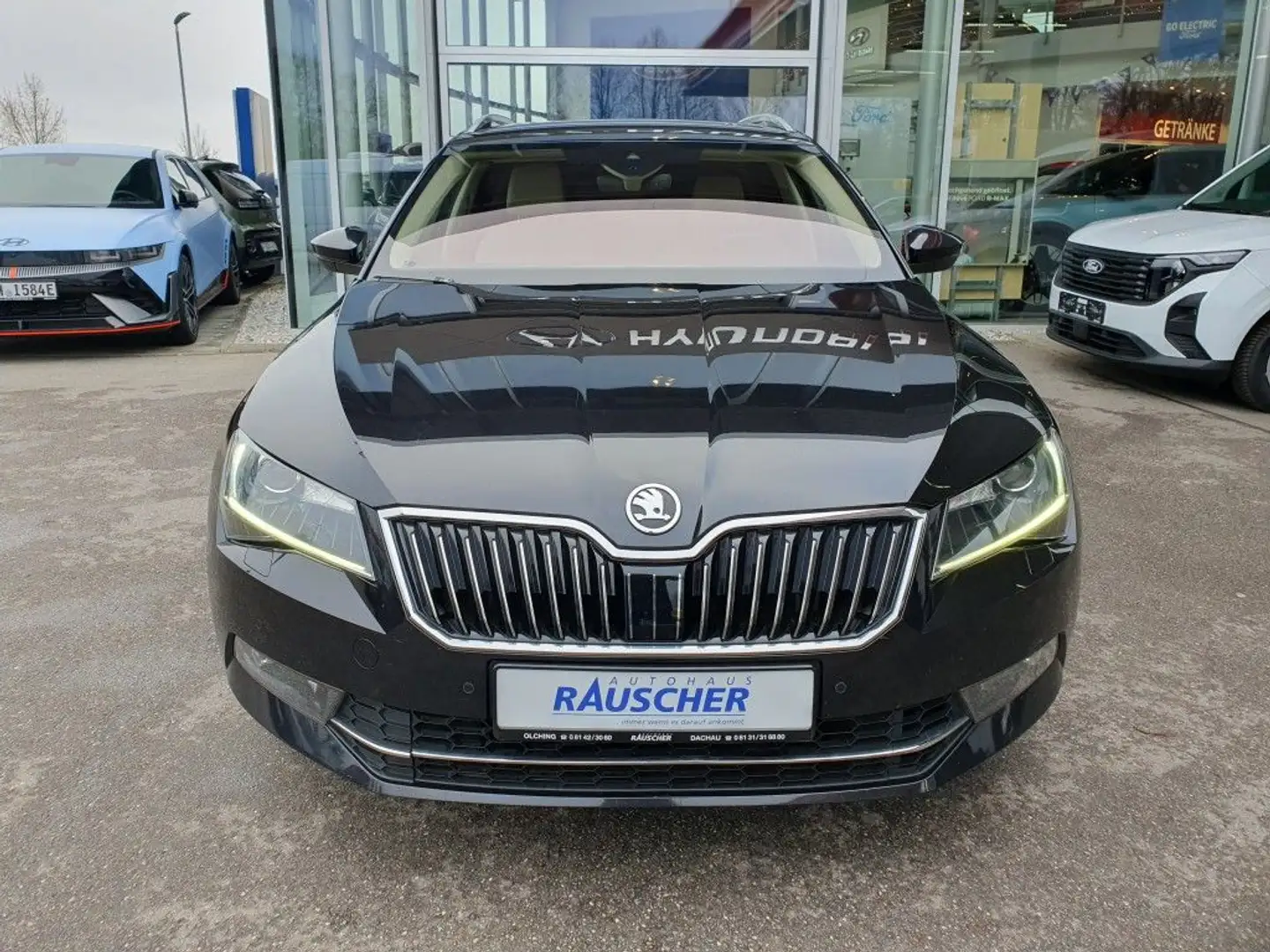 Skoda Superb Combi 2.0 TSI 4x4 DSG L&K Schwarz - 2
