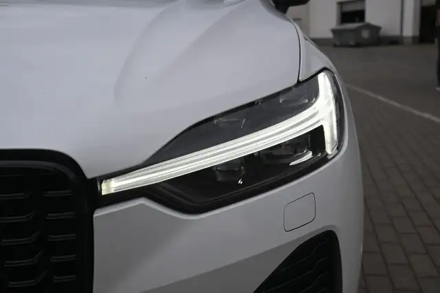 Volvo XC60 view 10