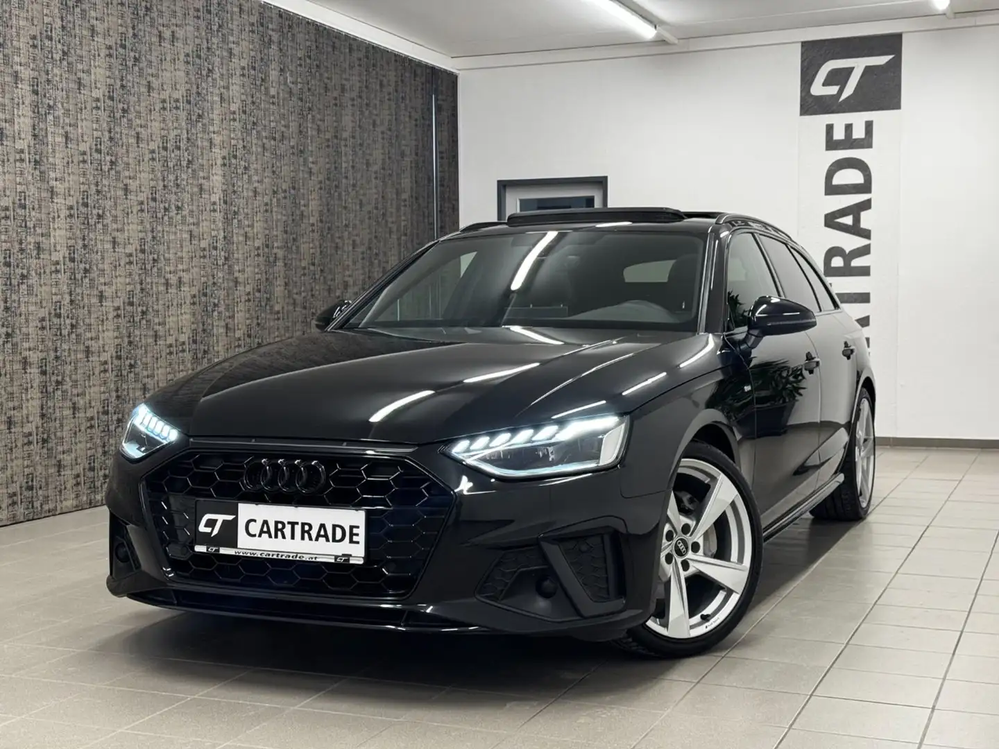 Audi A4 40 2.0 TDI S line Schwarz - 1