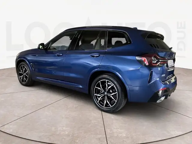 BMW X3 view 5