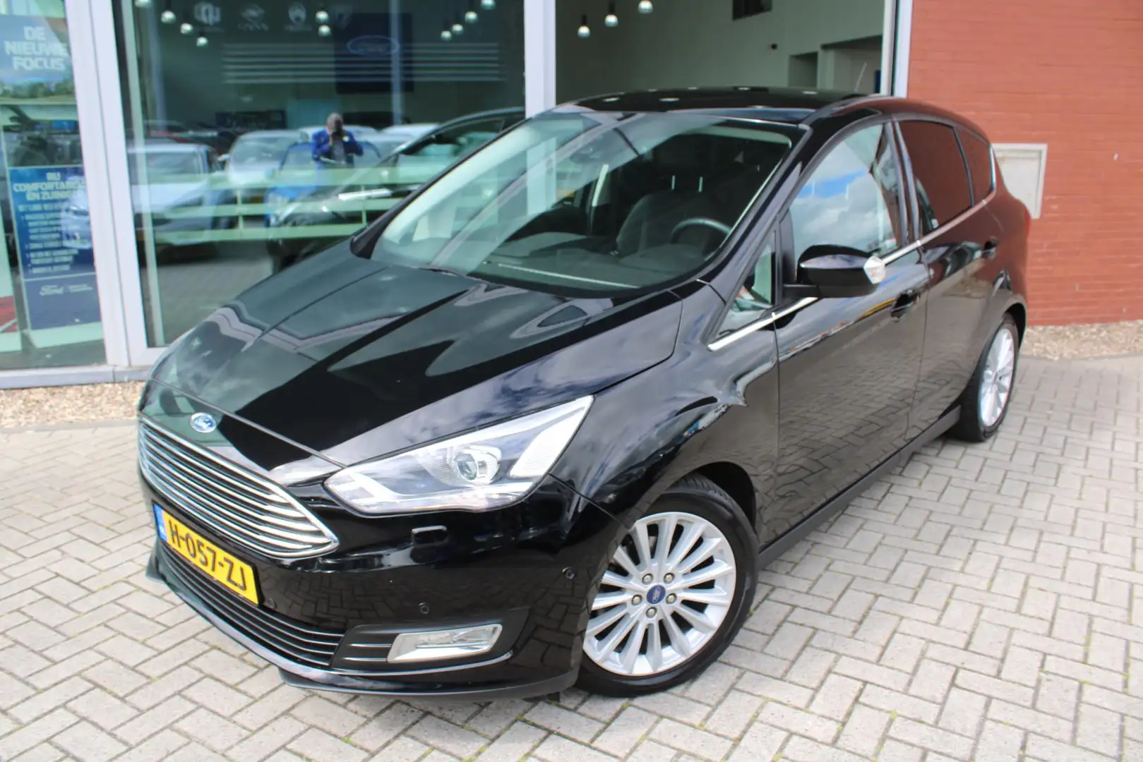 Ford C-Max 1.0 EcoBoost 125 PK Titanium | Trekhaak | Winterpa Zwart - 2