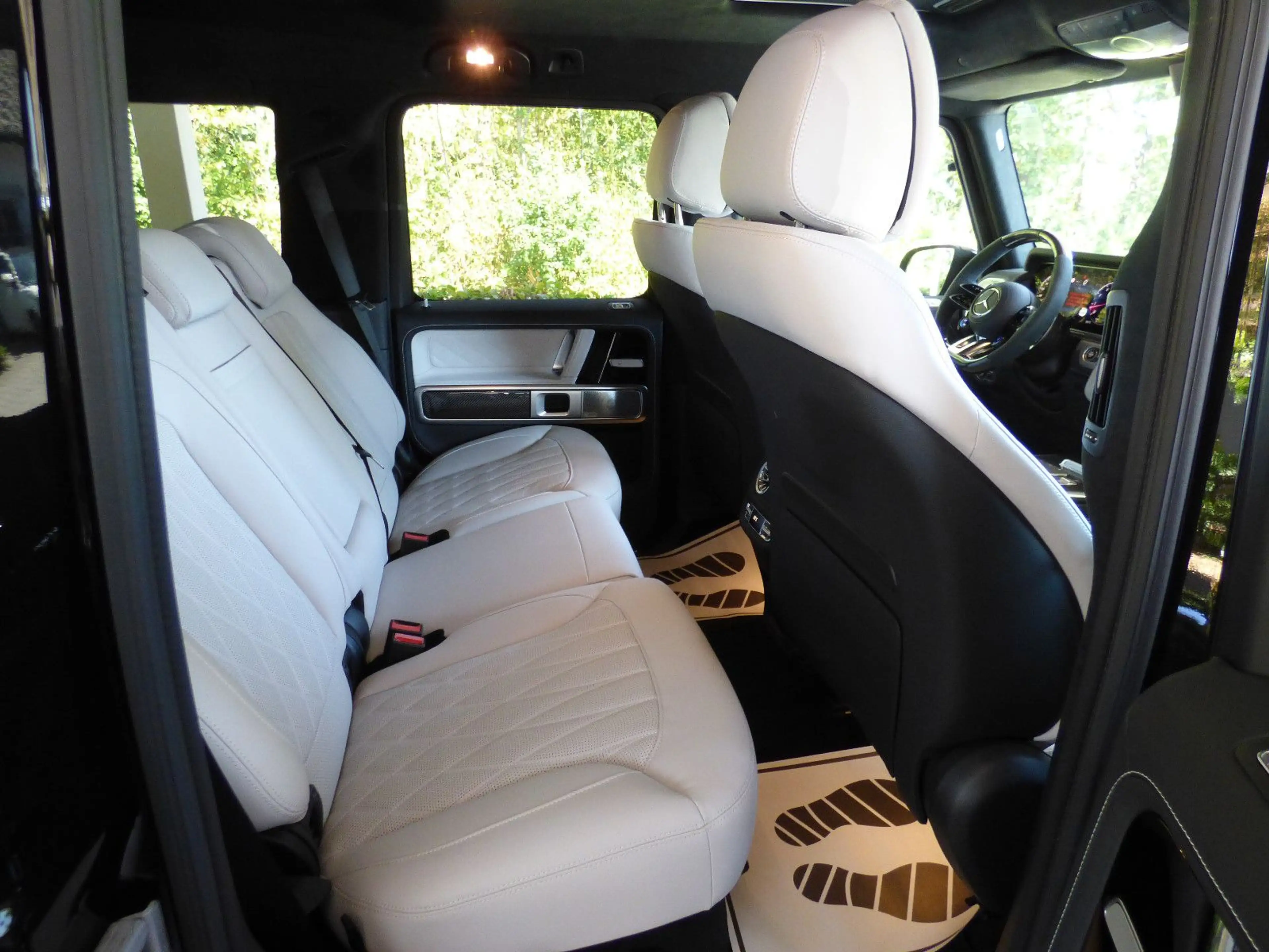 Mercedes-Benz G 63 AMG *Carbon*SUPERIOR*A22*NIGHT I+II*MY 2027* — photo 14