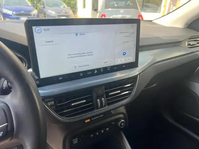 Ford Focus view 7