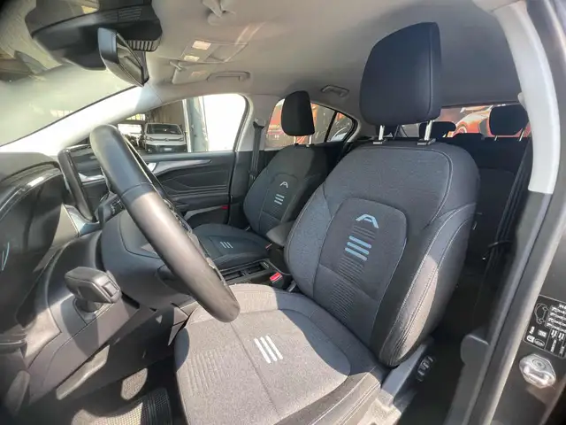 Ford Focus view 4