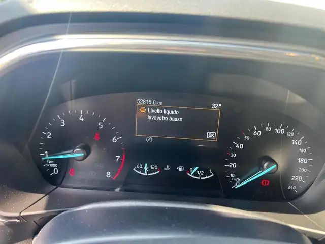 Ford Focus view 6