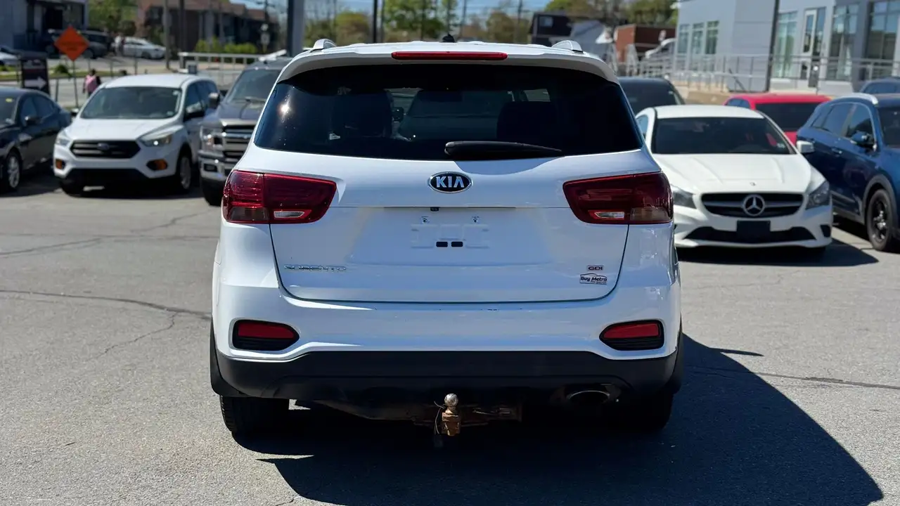 Kia Sorento снимка Kia Sorento