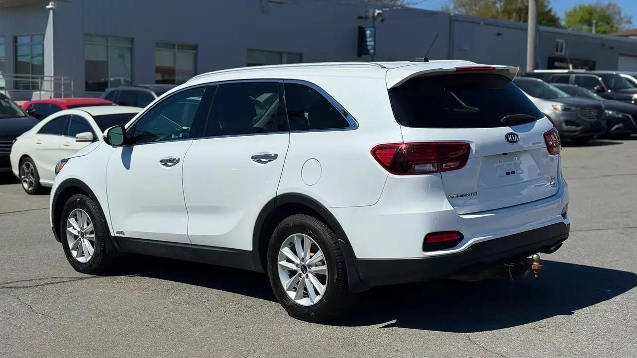 Kia Sorento снимка Kia Sorento