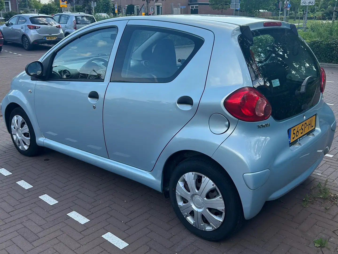 Toyota Aygo Aygo 1.0-12V 5 deurs Blauw - 1