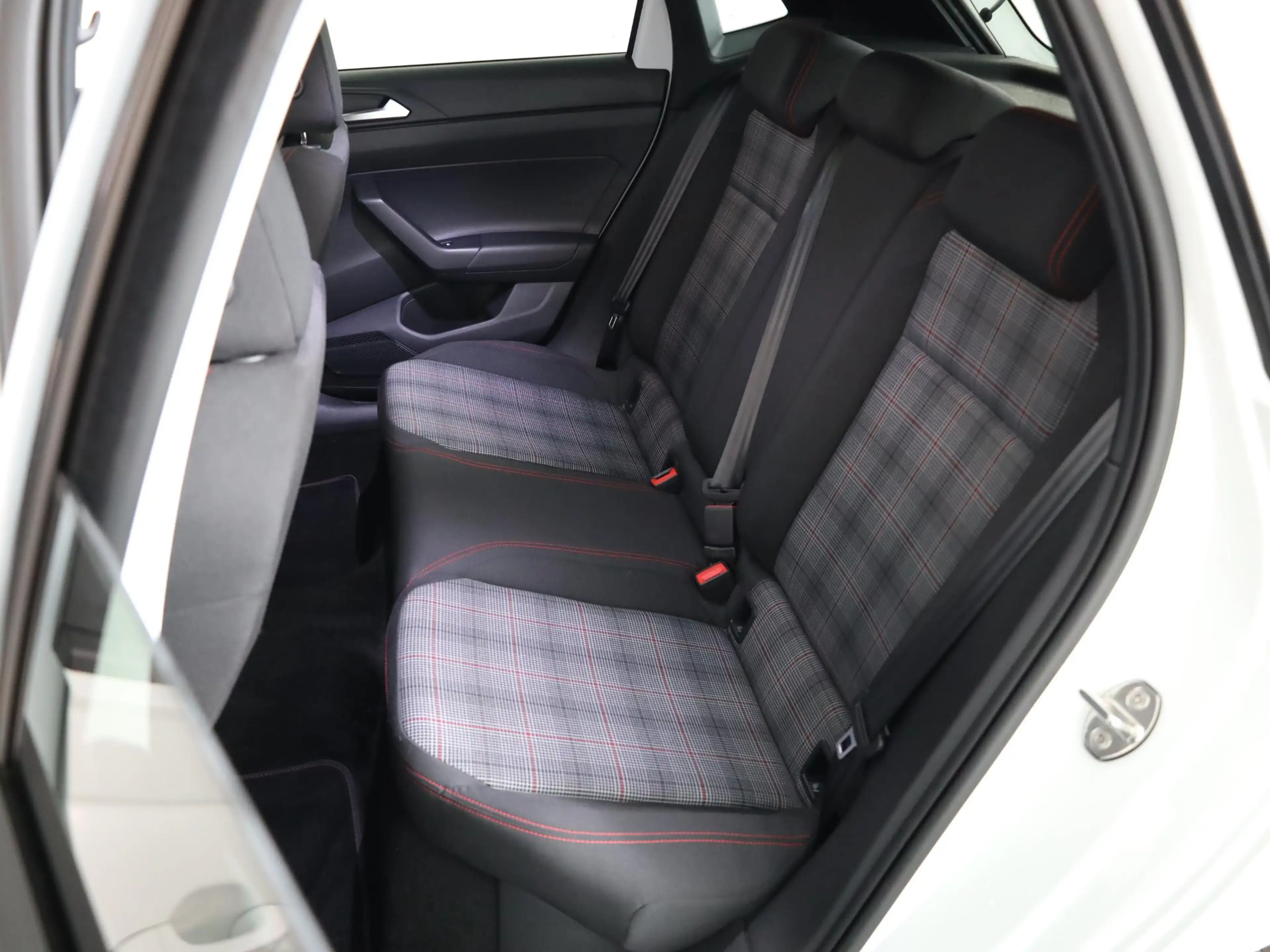 Volkswagen Polo GTI 2.0 TSI Automaat (DSG) | Panoramadak |  | Achterui — photo 12