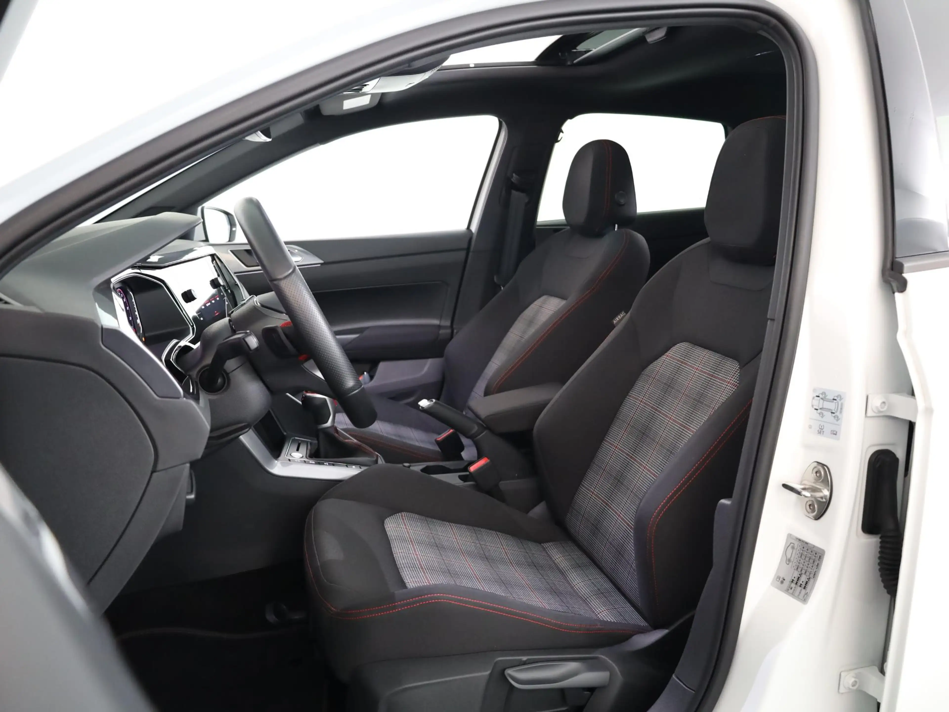 Volkswagen Polo GTI 2.0 TSI Automaat (DSG) | Panoramadak |  | Achterui — photo 6