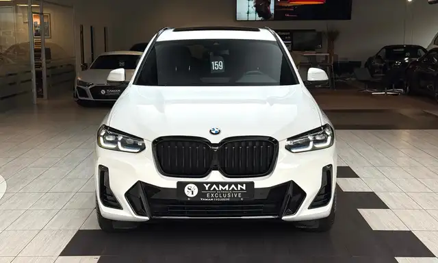 BMW X3 view 3