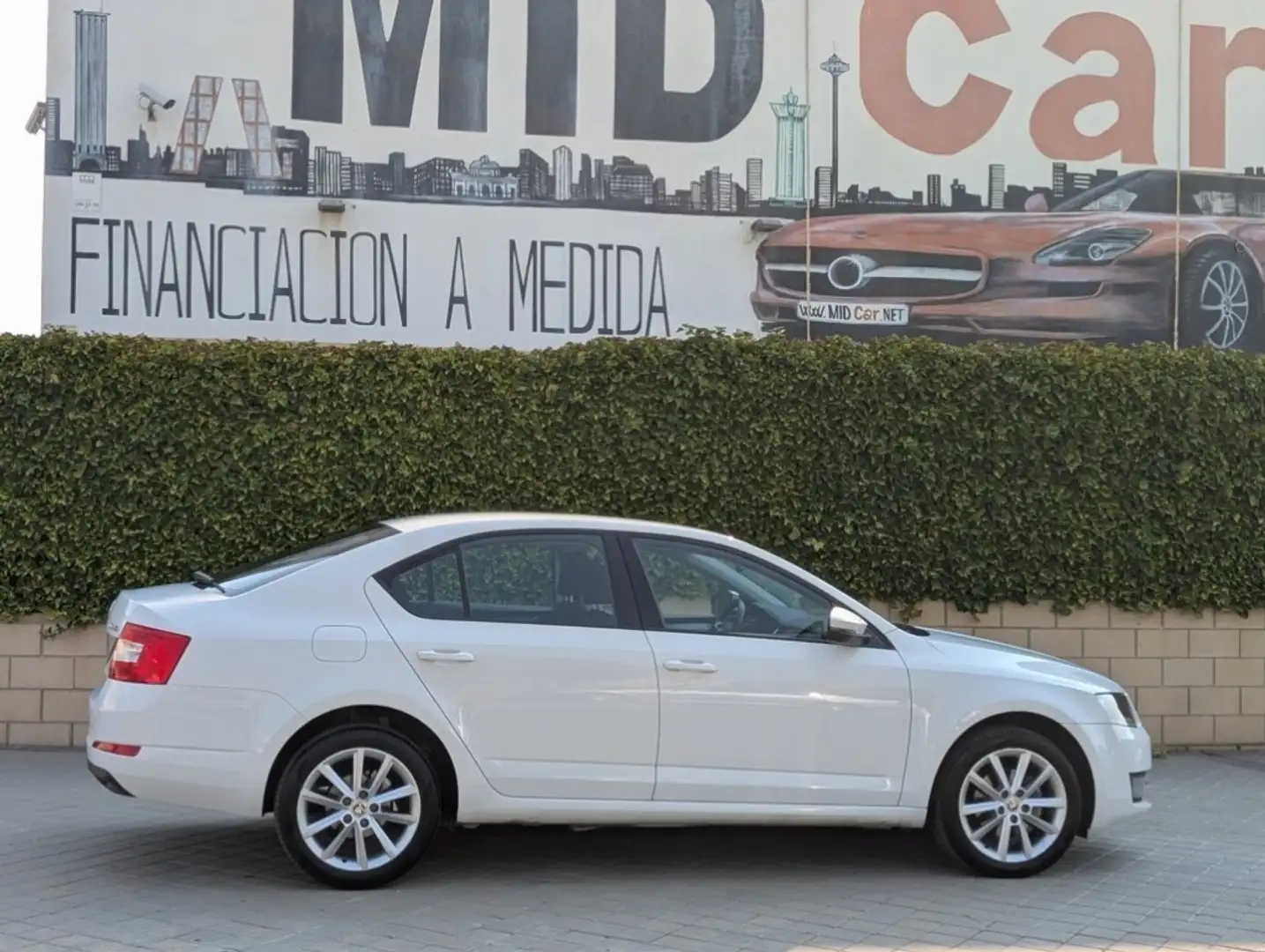 Skoda Octavia 1.4 TSI Style DSG 150 Blanco - 2