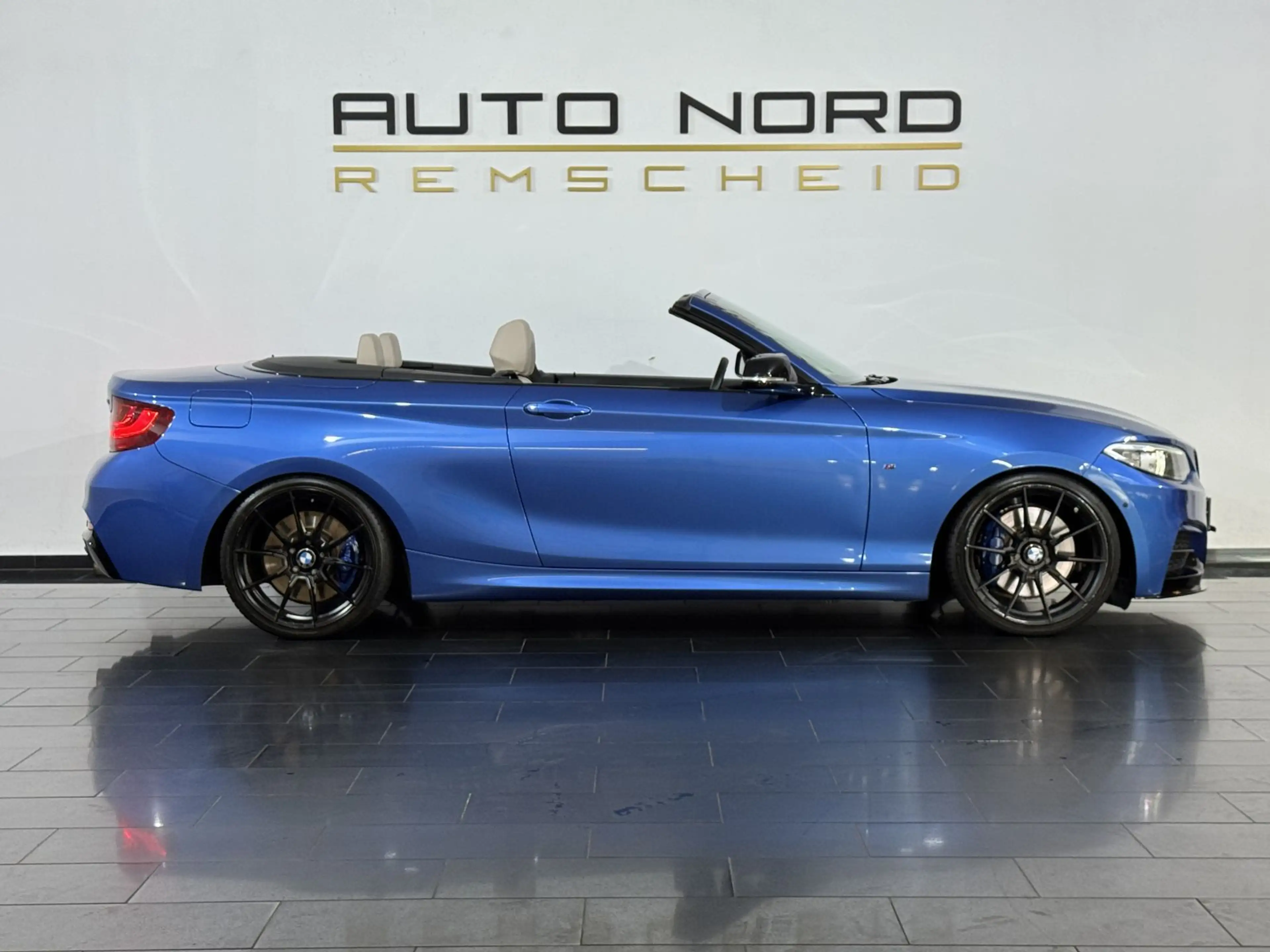 BMW 235 i Cabrio *Memory*Navi*Bi-Xenon*Sitzhzg* — photo 6