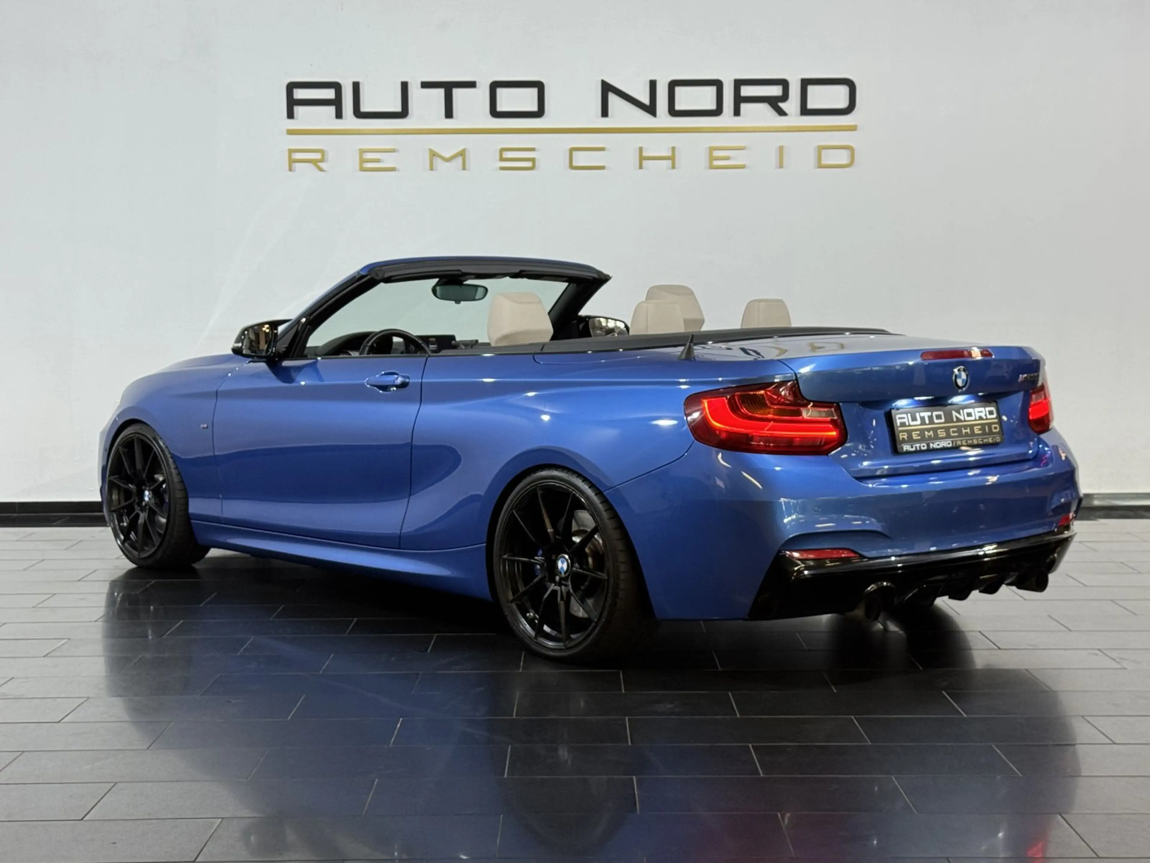 BMW 235 i Cabrio *Memory*Navi*Bi-Xenon*Sitzhzg* — photo 9