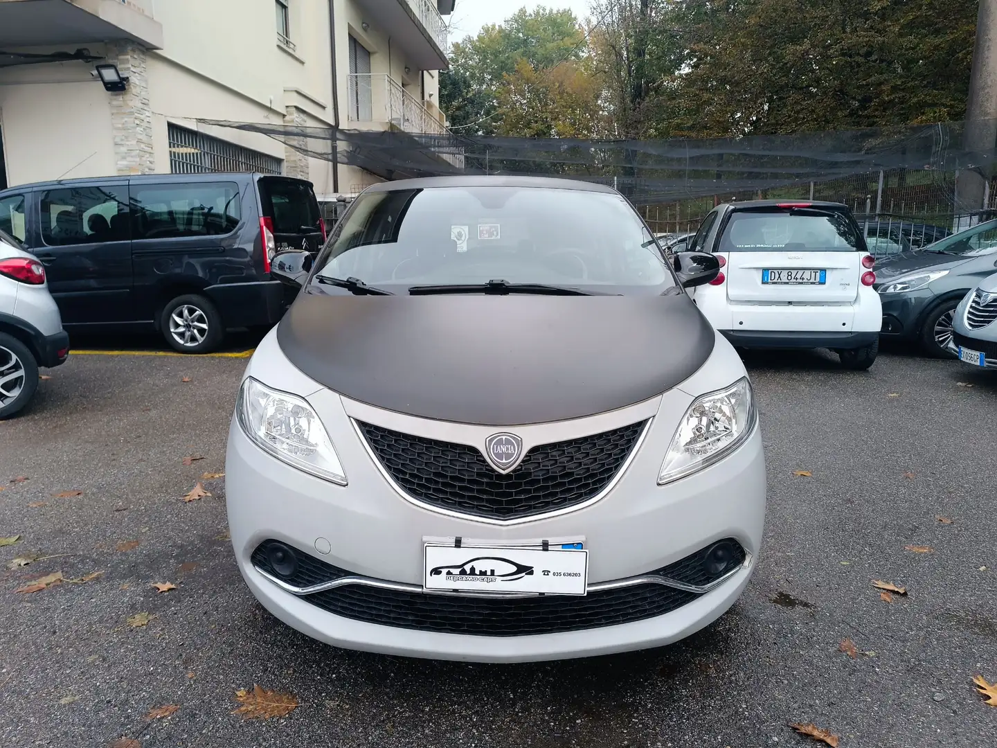 Lancia Ypsilon Ypsilon 0.9 T.air Gold CAMBIO AUTOMATICO 59.000KM Gris - 2