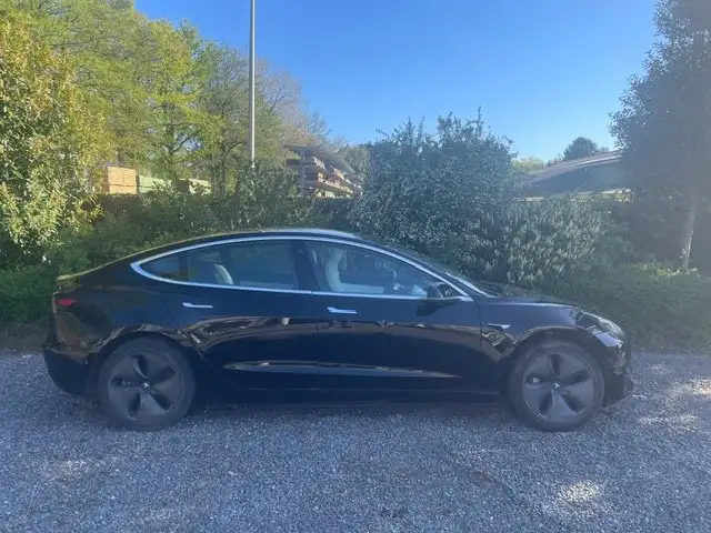 Tesla Model 3 Standard  Plus AutoPilot Plus RWD Leder Pano..8967€Netto