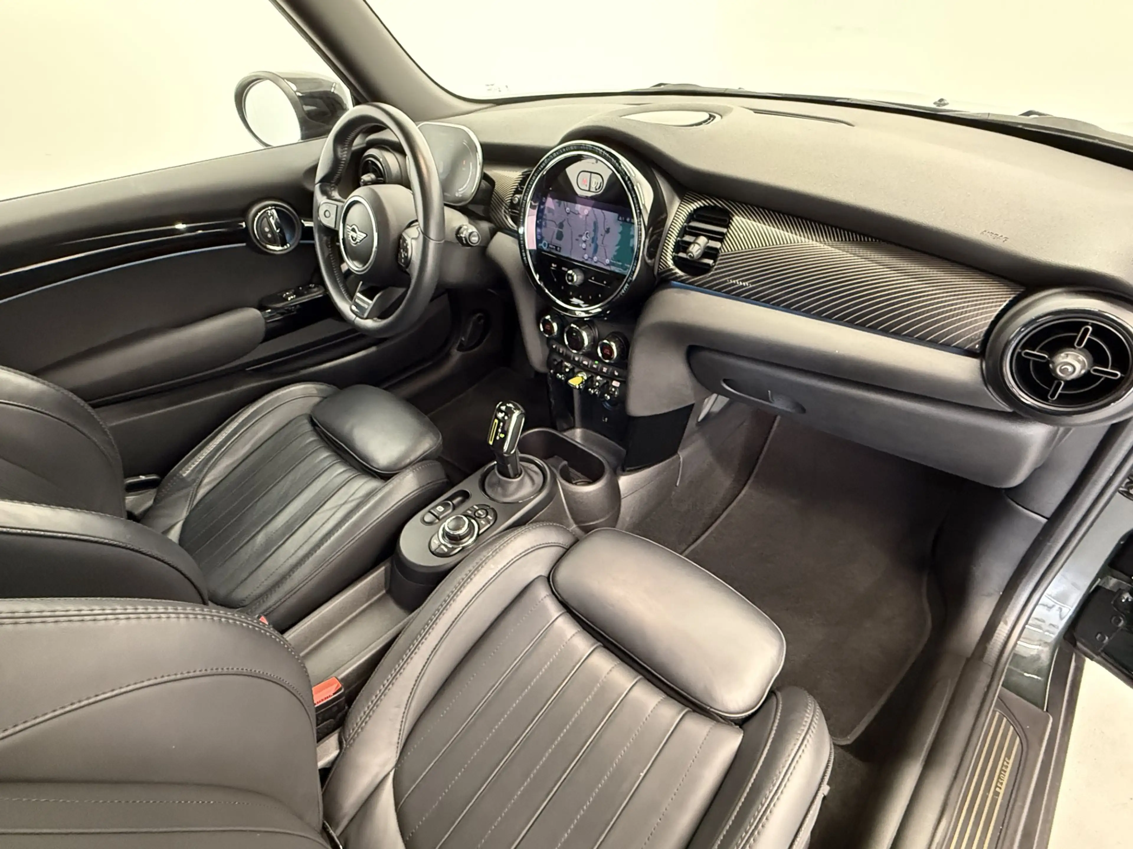 MINI Cooper SE — photo 5