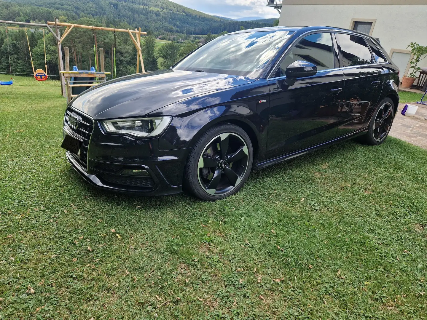 Audi A3 SB quattro 2,0 TDI S-line - 1