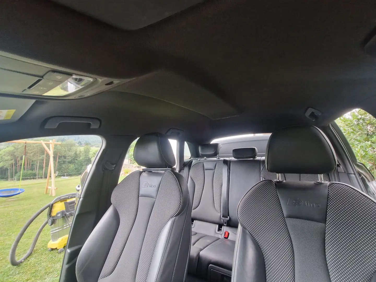 Audi A3 SB quattro 2,0 TDI S-line - 2