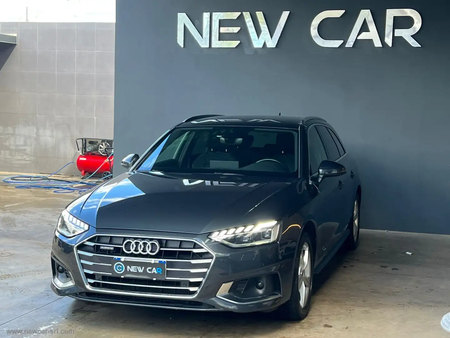 Audi A4 Avant 2.0 TDI 190CV quattro S tronic Grigio - 2