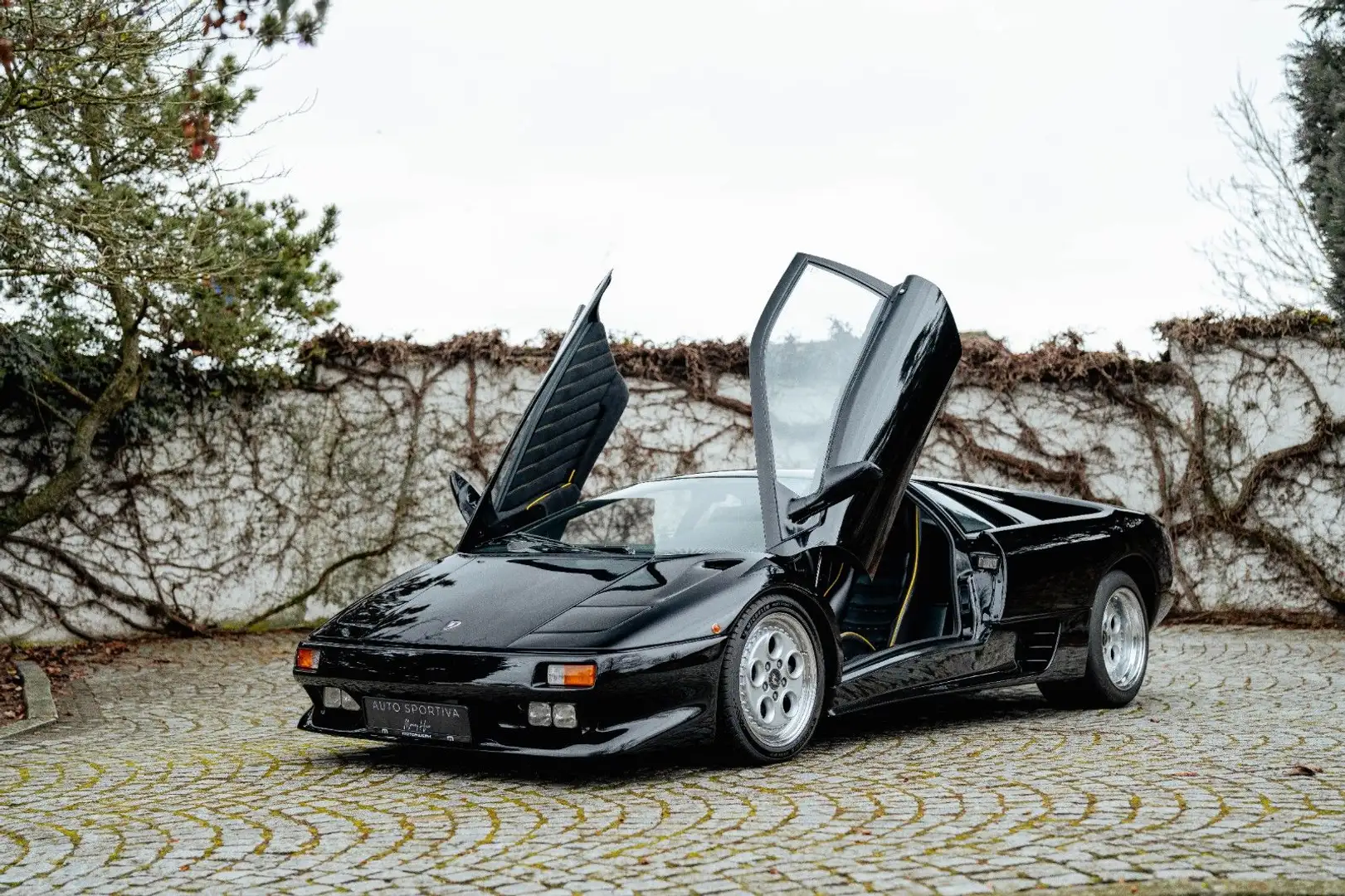 Lamborghini Diablo "1. Serie" Negro - 2