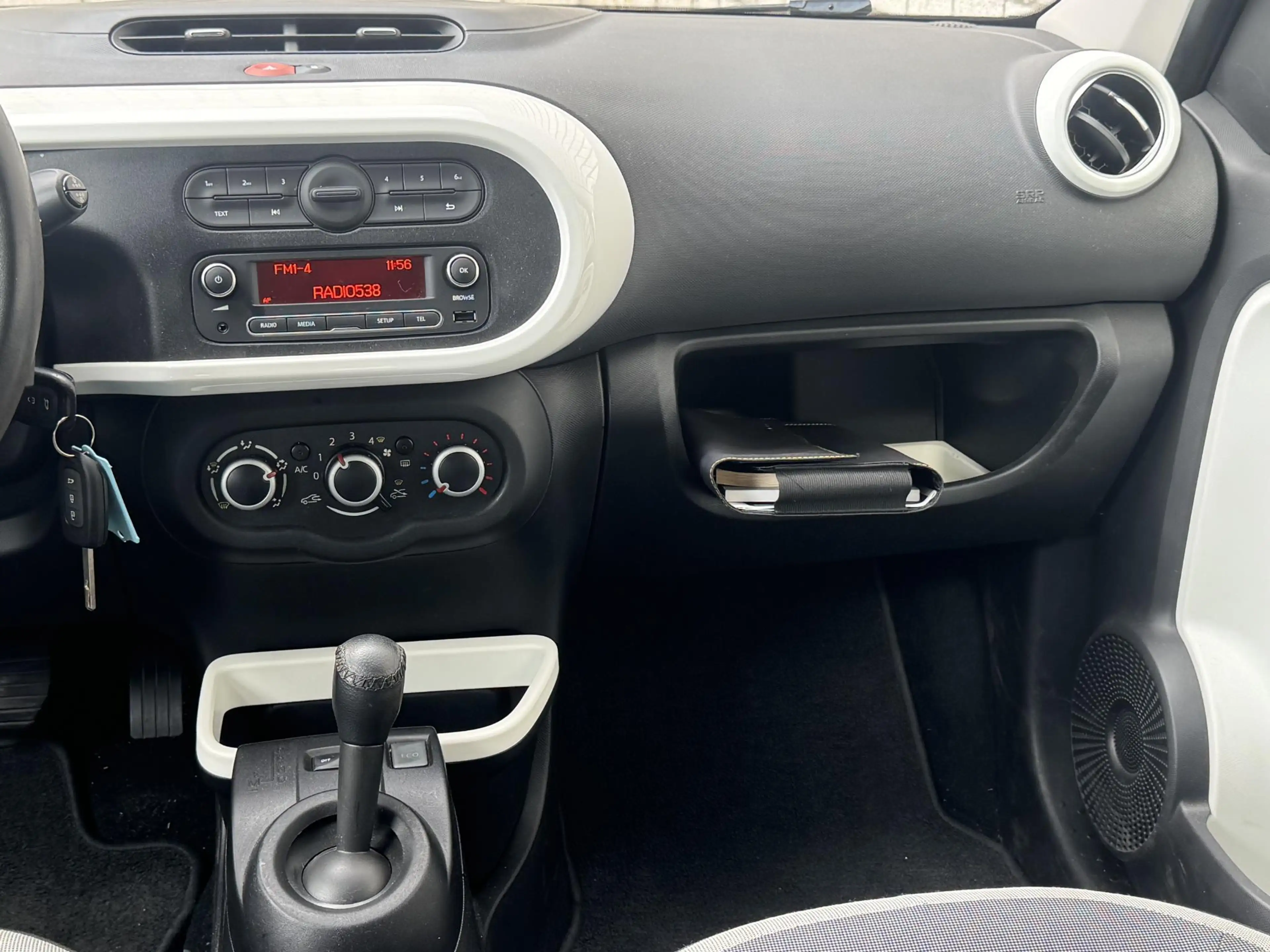 Renault Twingo 1.0 SCe Limited | Automaat | Parkeersensoren | Air — photo 9