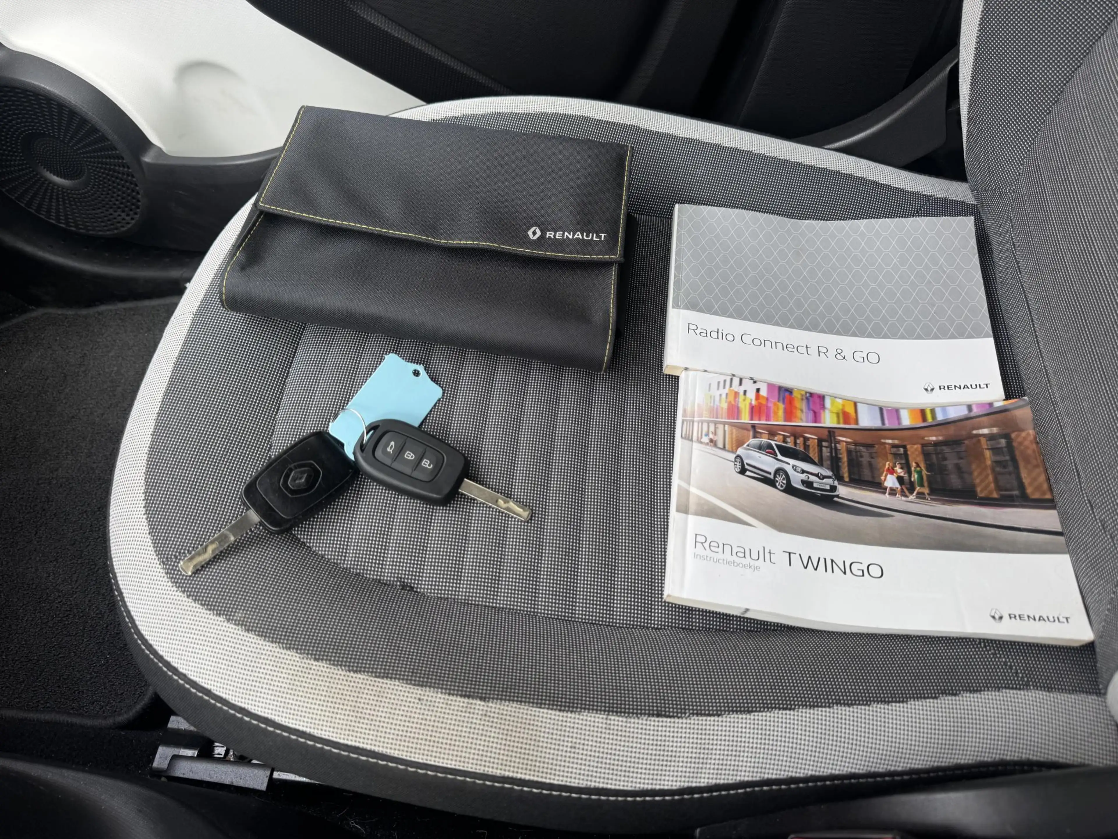 Renault Twingo 1.0 SCe Limited | Automaat | Parkeersensoren | Air — photo 12