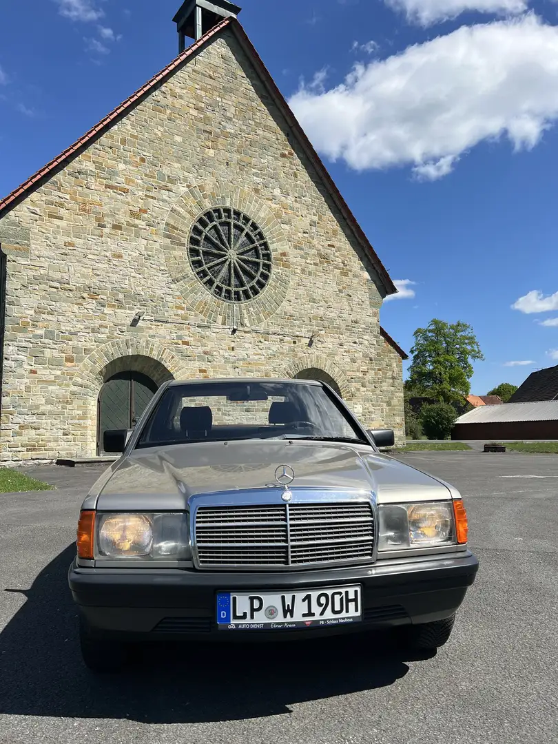 Mercedes-Benz 190 E Automatik Top Ausstattung Klima TÜV - 2