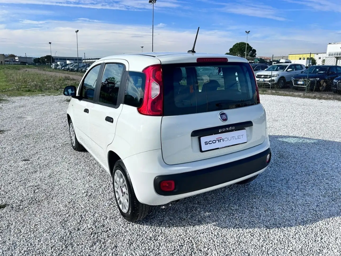 Fiat New Panda 1.2  Easy Белый - 2